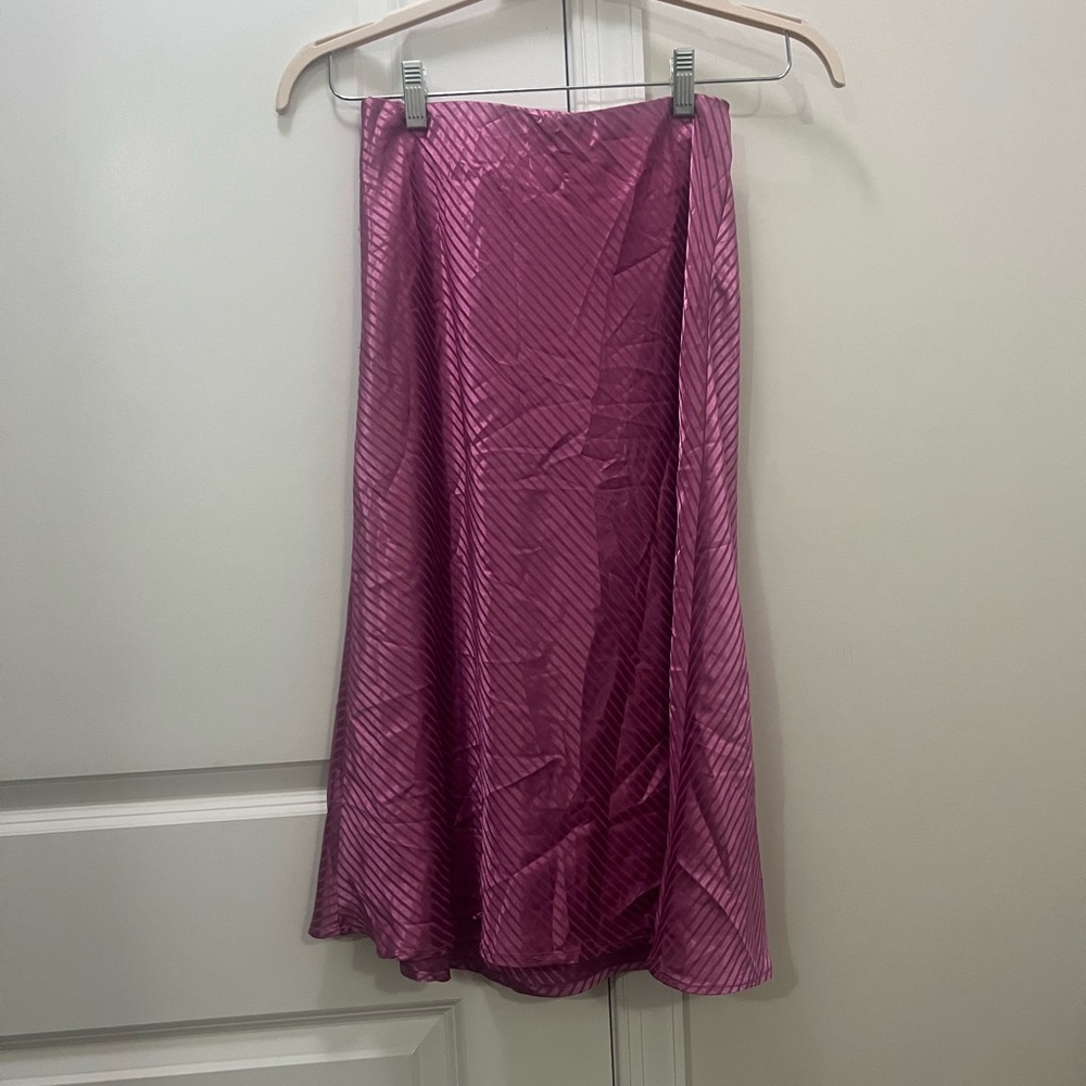 NWT Code X Mode Pink Satin Striped Skirt Size Medium